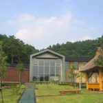 四季の杜おしの公園 　岡田紅陽写真美術館・小池邦夫絵手紙美術館